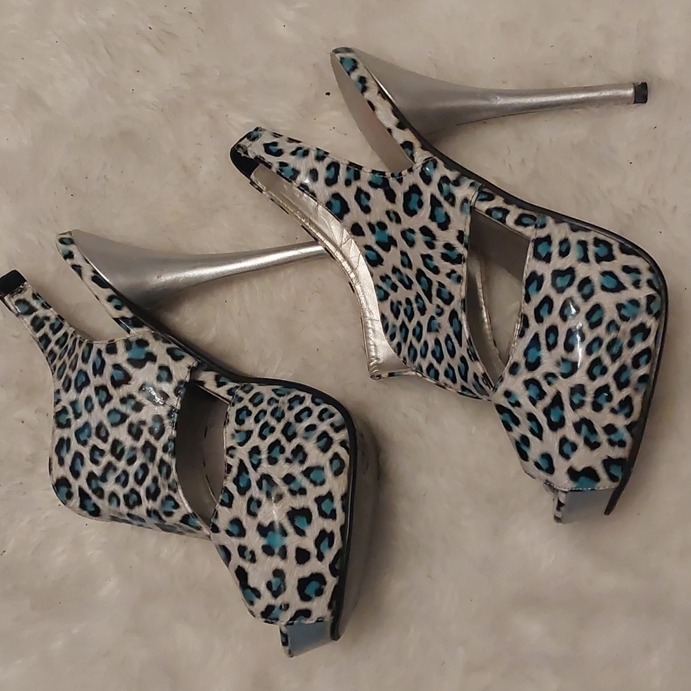 Cheeta print heels